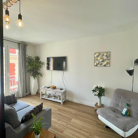 Le Verlaine, Studio En Centre Ville A Deux Minutes Des Plages Menton Exterior foto