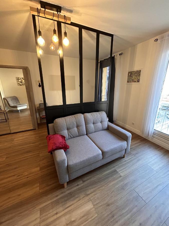 Le Verlaine, Studio En Centre Ville A Deux Minutes Des Plages Menton Exterior foto